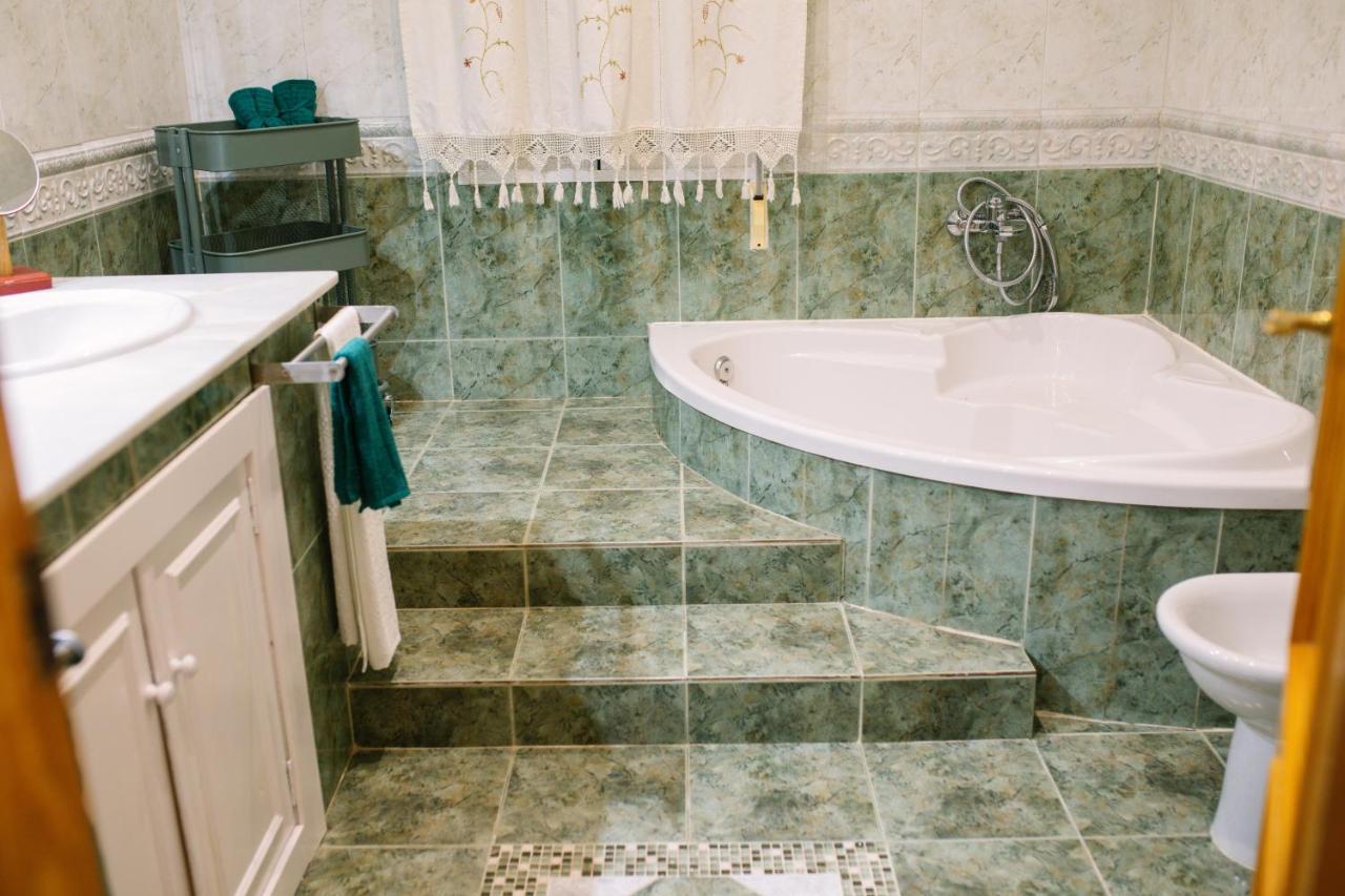Maison d'hôtes Casa Luxury "El Olivo De Cordoba" Con Jacuzzi Y Parking Privado Extérieur photo