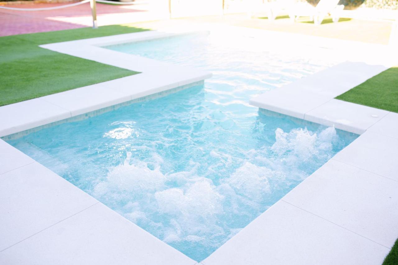 Maison d'hôtes Casa Luxury "El Olivo De Cordoba" Con Jacuzzi Y Parking Privado Extérieur photo